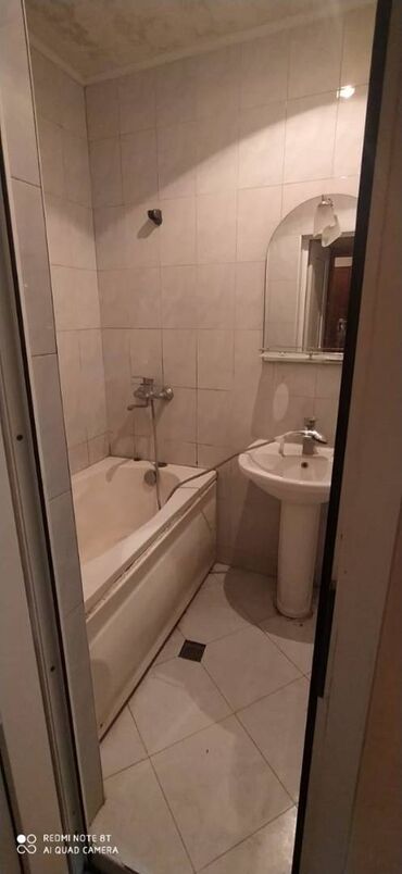 Uzunmüddətli kirayə mənzillər: Neftçilər metrosunun yaxınlığında vosmoya diqlasa yaxın 5 mertebeli — 6