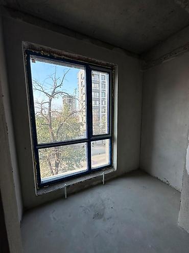 Продажа квартир: 3 комнаты, 129 м², ул. Ахунбаева / Бакаева Элитка, 3 этаж, ПСО (под самоотделку) — 5