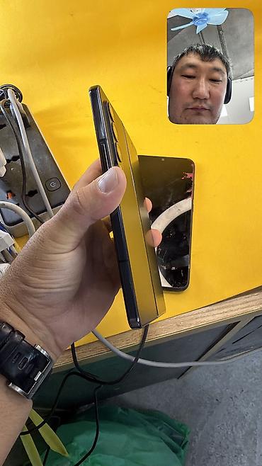 samsung flip: Samsung Galaxy Z Fold 4, Б/у, 256 ГБ, 1 SIM, 2 SIM, eSIM — 10