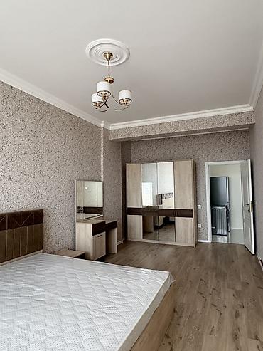 4 otaqlı ev certyojları: 2 otaqlı mənzil – studiya tipli zal + mətbəx - İşıqlı, geniş pəncərəli — 7