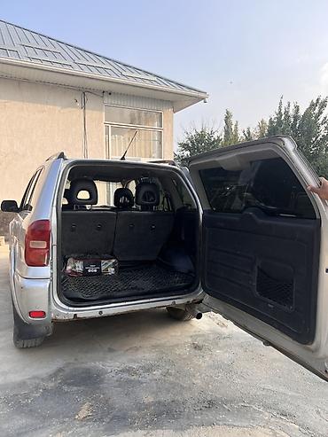 желмаяан кабина: Toyota RAV4: 2005 г., Автомат, Бензин, Кроссовер — 5