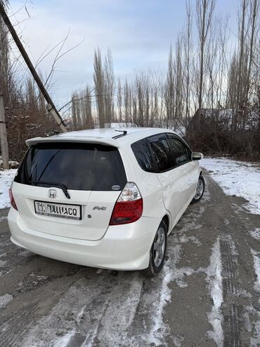 Honda: Honda Fit: 2004 г., 1.5 л, Вариатор, Бензин, Хэтчбэк — 9
