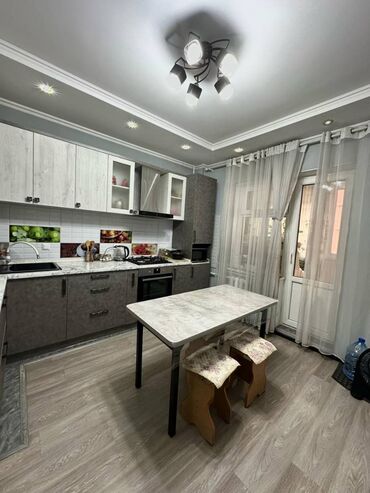 Продажа квартир: 2 комнаты, 75 м², 106 серия улучшенная, 4 этаж, Евроремонт