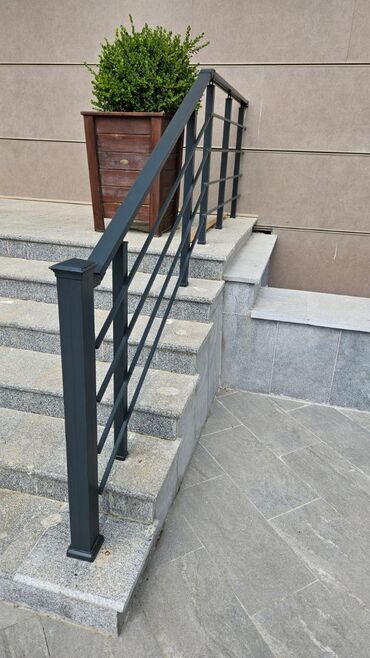 Pilləkən məhəccərləri: Alminum məhəccər.balkon üstü alminum məhəccər 38 azn den başlayan — 6