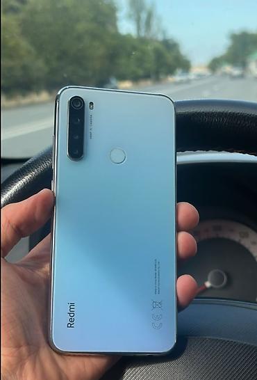 сенсорный экран на телефон fly 506: Redmi smartfon – arxa tərəfi buz mavi rəngdə, şüşə effektli örtük və — 1