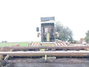 Kombaynlar: Texnika saz vəziyyətdədir. Alana üstündə demək olarki bir traktorun -da lalafo.az — 10 Kombaynlar: Texnika saz vəziyyətdədir. Alana üstündə demək olarki bir traktorun — 10