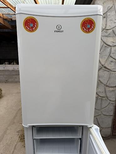 диски мультики: Холодильник Indesit, двухкамерный, белый - Классическая компоновка — 1
