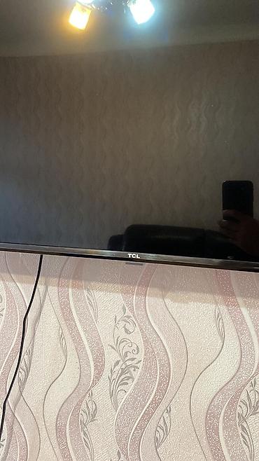 Televizorlar: TCL Smart TV – Google TV ilə - Marka/model: TCL (aşağı çərçivədə TCL — 8