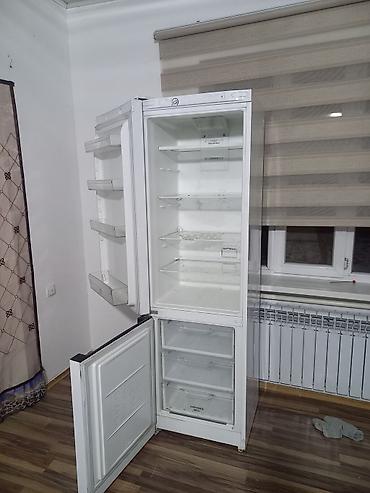 indesit: Холодильник Indesit, Б/у, Двухкамерный — 1