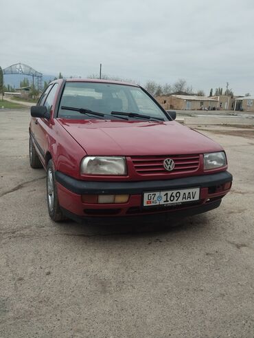 железный бак: Volkswagen Vento: 1992 г., 1.8 л, Механика, Бензин, Седан