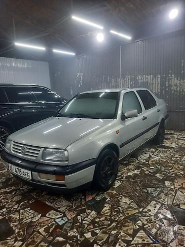 skyline gtr: Volkswagen Vento: 1992 г., 1.8 л, Механика, Бензин, Седан — 4
