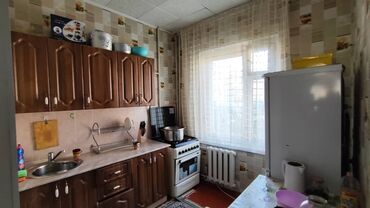 3 комнатный кв: 3 комнаты, 63 м², 105 серия, 3 этаж, Старый ремонт