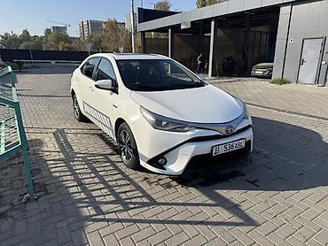 toyota corola verso: Toyota Corolla: 2016 г., 1.8 л, Вариатор, Гибрид, Седан — 5
