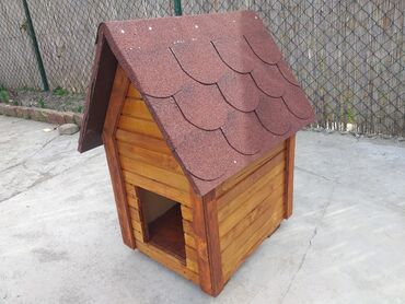 drva za ogrev: Drvena kućica za vaseg ljubimca,prelakirana,krov tegola,unutrasnje