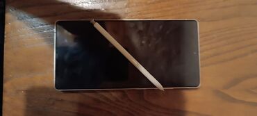 аккумулятор 12: Telefon şexsi telefonumdu 1ay istifadə edilib ideal vəziyyətdədi