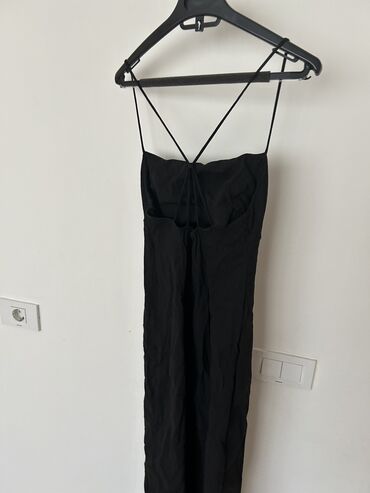 Dəstlər, kostyumlar: В связи с переездом в другую страну продам гардероб набором на размер — 9