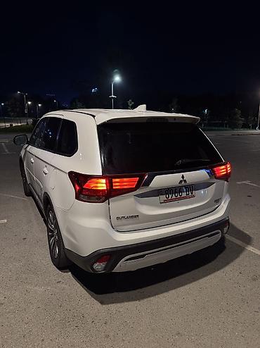 subaru oudback: Mitsubishi Outlander: 2020 г., 2.4 л, Вариатор, Бензин, Кроссовер — 4