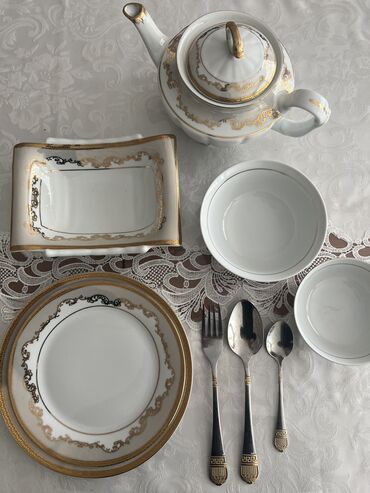 узбекская посуда ручной работы: Сдаю в аренду посуду для встреч гостей Столовый набор очень большой