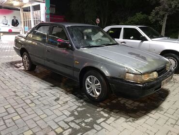 Mazda: Mazda 626: 1991 г., 2 л, Механика, Бензин, Седан