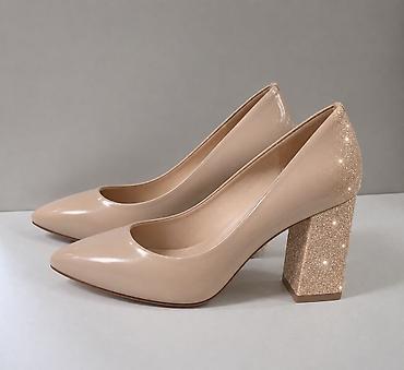 Лодочки женские, нюдовые - Форма: зауженный мыс (pointed toe) - Верх