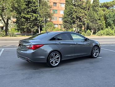 Hyundai: Hyundai Sonata: 2 l | 2011 il Sedan — 4