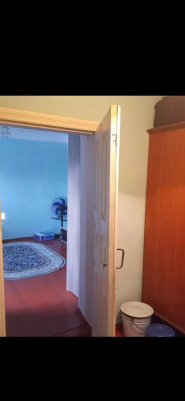 дом в ак ордо: 65 кв. м, 3 бөлмө, Унаа токтотуучу жай, Забор, тосулган