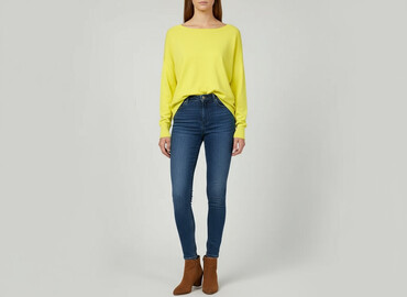 sweter z kapturem: Sweter damski, rozmiar One size