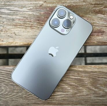 Apple iPhone: IPhone 13 Pro, Б/у, 128 ГБ, Черный, Защитное стекло, 88 %
