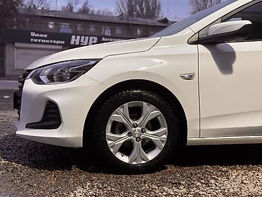 Chevrolet: Chevrolet Onix: 2020 г., 1.2 л, Бензин — 13