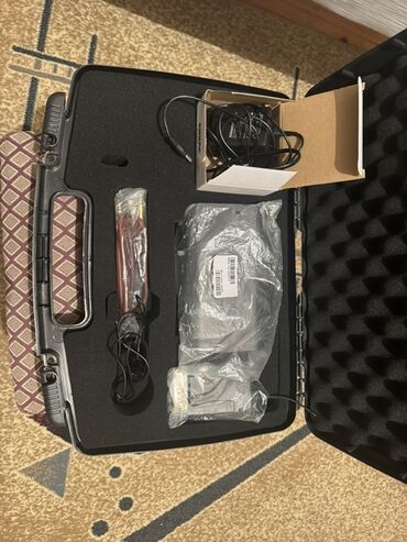 İnformatika: İşlənmiş Radio Mikrofon Shure, Ünvandan götürmə