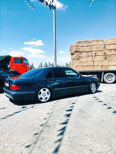 Mercedes-Benz: Mercedes-Benz E-Class: 2 l | 2000 il Sedan — 10