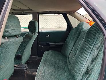 Audi: Audi 80: 1991 г., 1.8 л, Механика, Седан — 5