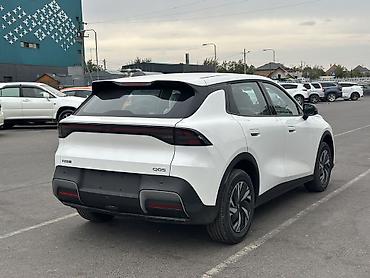 Changan: Changan Qiyuan Q05: 2026 г., Электромобиль — 5