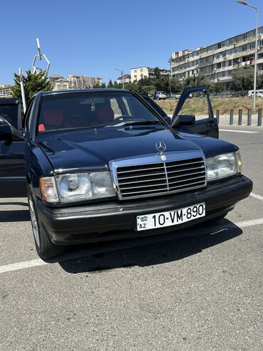mercedes 190 qiymeti: Mercedes-Benz 190: 1.8 l | 1990 il Sedan