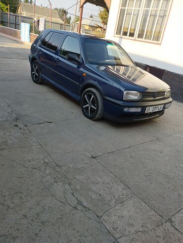 кузов каратыш: Volkswagen Golf: 1992 г., 1.8 л, Механика, Бензин, Седан