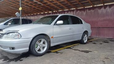 хоба машина: Toyota Avensis: 2001 г., 1.8 л, Механика, Бензин, Седан