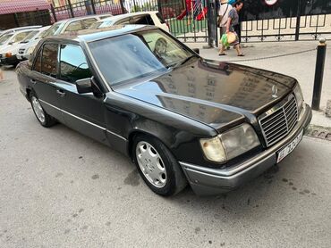 гольы 3: Mercedes-Benz W124: 1994 г., 3.2 л, Автомат, Бензин, Седан