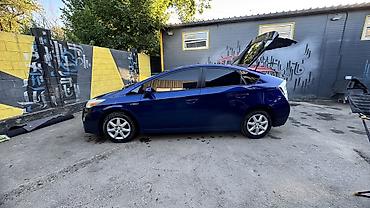 хонда адисей 2010: Toyota Prius: 2011 г., 1.8 л, Вариатор, Гибрид, Хэтчбэк — 8