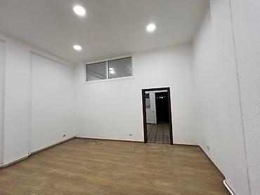 фурманова: Аренда офисов, 77 м², В жилом комплексе, 1 линия, С оборудованием, С отдельным входом — 8