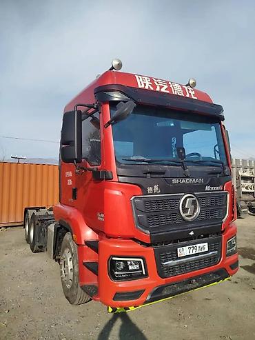 Тягачи: Тягач, Shacman, Без прицепа — 10