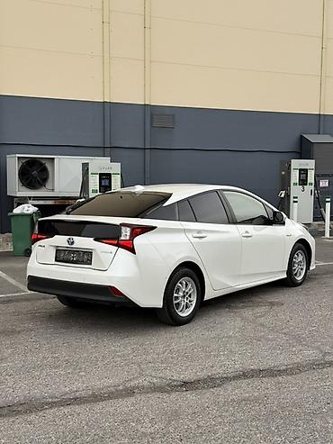 Унаа: Toyota Prius: 2020 г., 1.8 л, Автомат, Гибрид, Лифтбек — 4