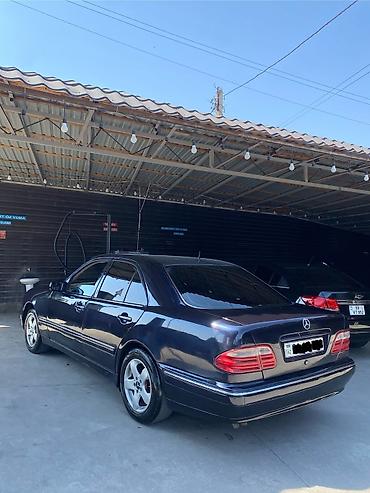 mercedes 170 b: Mercedes-Benz E-Class: 2.4 l | 1997 il Sedan — 7