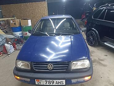 Volkswagen: Volkswagen Vento: 1993 г., 1.8 л, Механика, Бензин, Седан — 5