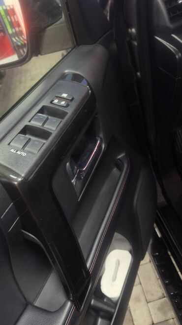 Toyota: Toyota 4Runner: 2019 г., 4 л, Автомат, Бензин, Внедорожник — 10