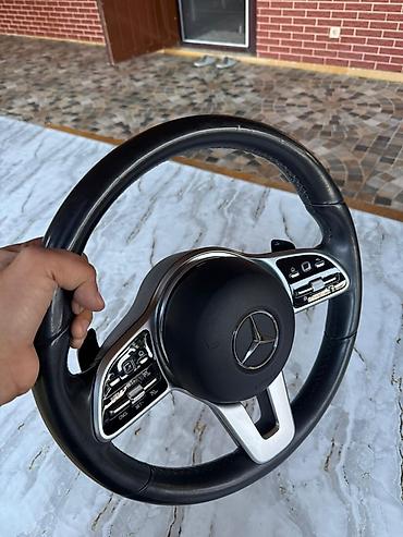 mercedes: Mercedes-Benz multifunksional sükan Üsstən çıxmadı heç bir problemi — 1