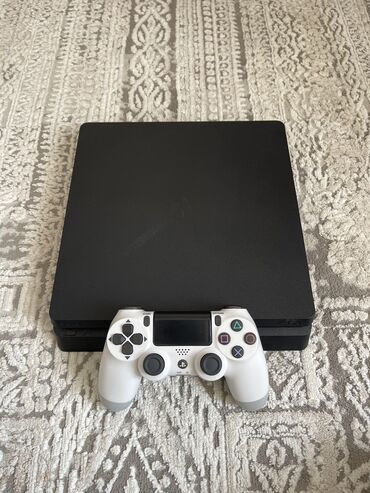 прошитая ps4: Ps4 slim 3 ревизия 1tb ПО 12.52 В идеальном состоянии, на пломбах