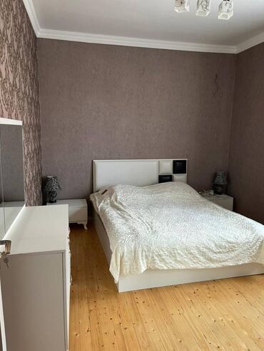 Uzunmüddətli kirayə evlər: 120 kv. m, 4 otaqlı, Qaz, Kanalizasiya -da lalafo.az — 3 Uzunmüddətli kirayə evlər: 120 kv. m, 4 otaqlı, Qaz, Kanalizasiya — 3