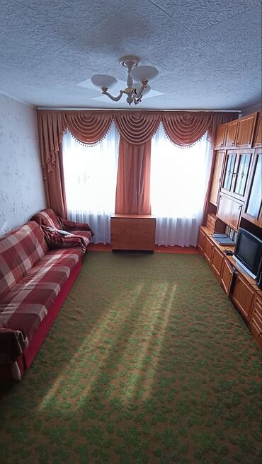 спальный гарнитур шкаф и кровать: 82 м², 7 комнат, Старый ремонт