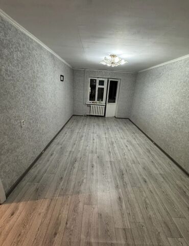 сдается дом моладая гвардия: 2 комнаты, 47 м², Хрущевка, 2 этаж, Евроремонт