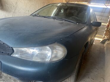 форт 2: Ford Mondeo: 1999 г., 2 л, Механика, Бензин, Седан